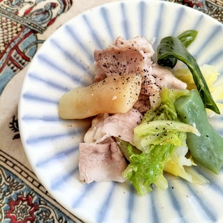 白菜と豚肉の鶏がらスパイス生姜煮♩